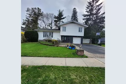 43 Forest Drive, Jericho, NY 11753 - Photo 2