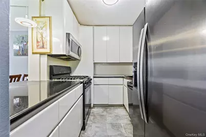 150-38 Union Turnpike #1A, Flushing, NY 11367 - Photo 6