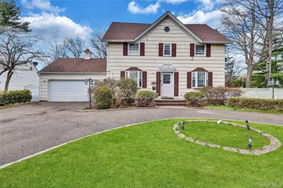 225 Hilton Avenue, Hempstead, NY 11550 - Photo 2