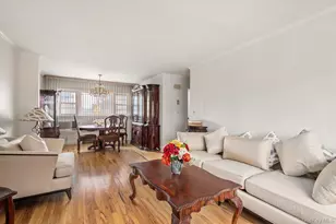 188 Beechwood Ave, Roosevelt, NY 11575 - Photo 4