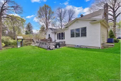 12 Barberry Lane, East Hills, NY 11577 - Photo 4