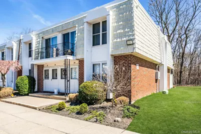 53 Rocky Point Yaphank Rd #28, Rocky Point, NY 11778 - Photo 2