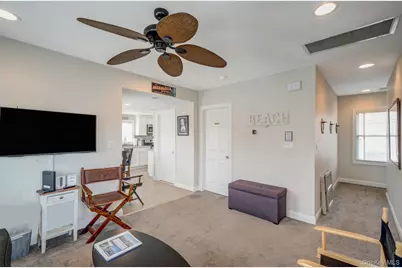 407 Wiggins Street, Greenport, NY 11944 - Photo 18