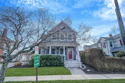 407 Wiggins Street, Greenport, NY 11944 - Photo 2