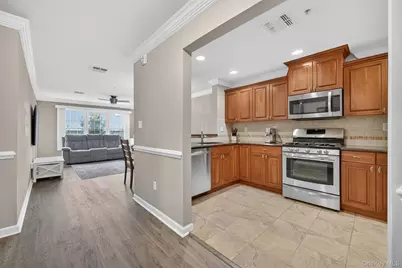 3 Cross Street #104, Suffern, NY 10901 - Photo 4