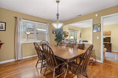 1390 Thompson Drive, Bay Shore, NY 11706 - Photo 8