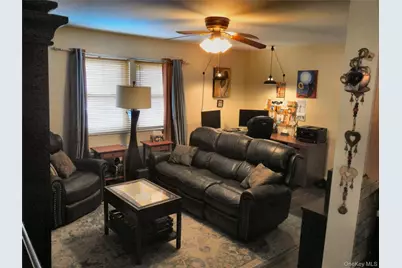 146 Millard Avenue #146, West Babylon, NY 11704 - Photo 12