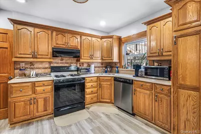 104-63 123rd Street, Richmond Hill, NY 11419 - Photo 8