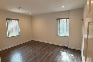 1090 Pelham Pkwy S, Bronx, NY 10461 - Photo 16