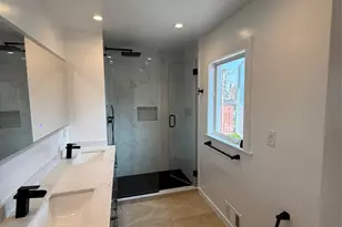 1090 Pelham Pkwy S, Bronx, NY 10461 - Photo 22