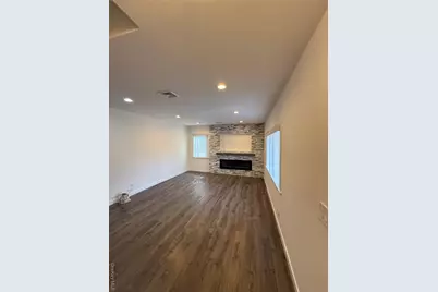 1090 Pelham Parkway S, Bronx, NY 10461 - Photo 10