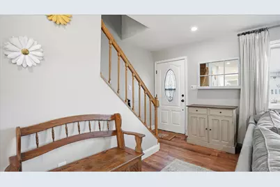 178 Geery Avenue, Holbrook, NY 11741 - Photo 6
