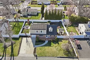 178 Geery Ave, Holbrook, NY 11741 - Photo 4