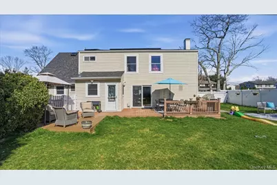 178 Geery Avenue, Holbrook, NY 11741 - Photo 34