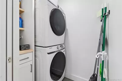 6 W Landing Road, Hampton Bays, NY 11946 - Photo 32