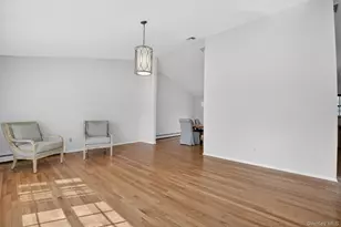 123 Foxwood Dr S, Newburgh, NY 12550 - Photo 8