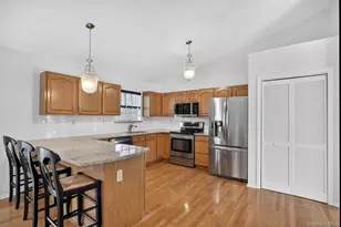 123 Foxwood Dr S, Newburgh, NY 12550 - Photo 12