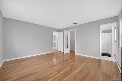 123 Foxwood Drive S, Newburgh, NY 12550 - Photo 24