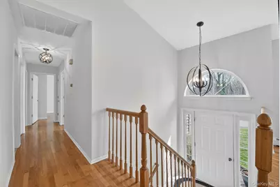 123 Foxwood Drive S, Newburgh, NY 12550 - Photo 6