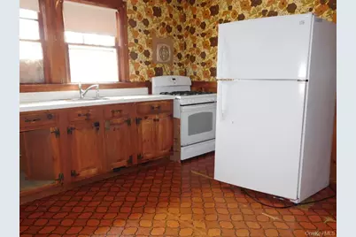 219 Willow Drive, Mahopac, NY 10541 - Photo 8