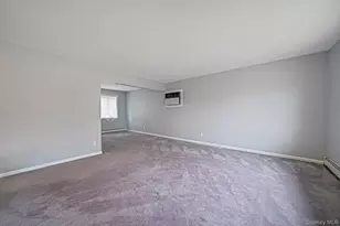 6 Oatley Pl, Commack, NY 11725 - Photo 14