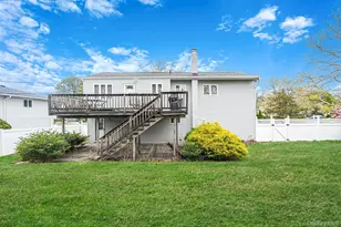 6 Oatley Pl, Commack, NY 11725 - Photo 6