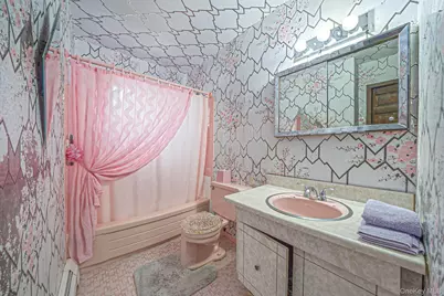 6 Oatley Place, Commack, NY 11725 - Photo 12