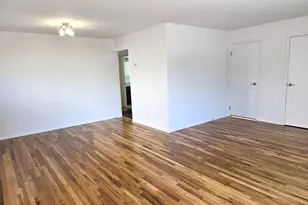 74 Ashwood Rd, Port Washington, NY 11050 - Photo 4