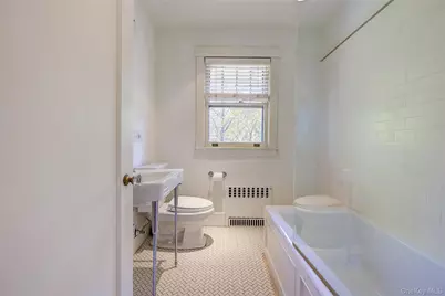 78 Hickory Grove Drive W, Larchmont, NY 10538 - Photo 24