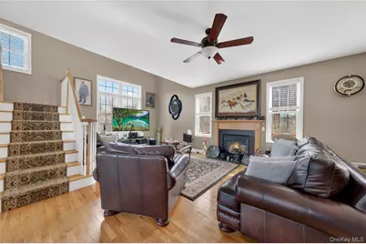 30 Meadowood Lane, Wappingers Falls, NY 12590 - Photo 8