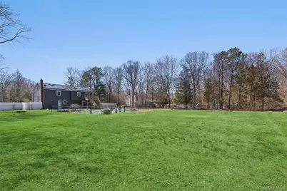 23 Southfield Road, Middle Island, NY 11953 - Photo 22