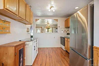80 Cherubina Lane, North Babylon, NY 11703 - Photo 10