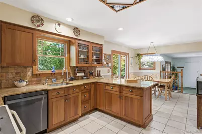 23 Abbey Lane, Setauket, NY 11733 - Photo 6