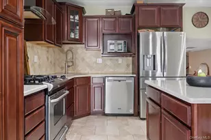 25 Hollis St, Highland Mills, NY 10930 - Photo 6