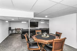 31 Baldwin St, East Islip, NY 11730 - Photo 14