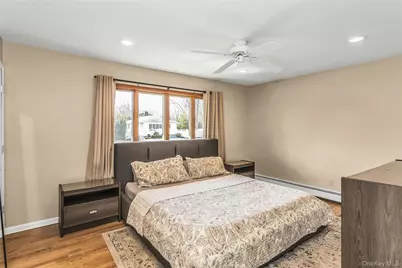 31 Baldwin Street, East Islip, NY 11730 - Photo 8