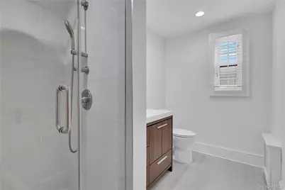 37 Fountain Avenue, Rockville Centre, NY 11570 - Photo 26