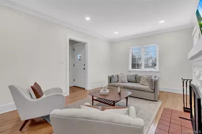 37 Fountain Avenue, Rockville Centre, NY 11570 - Photo 8