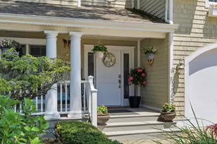 71 Mc Cue, Babylon, NY 11702 - Photo 2