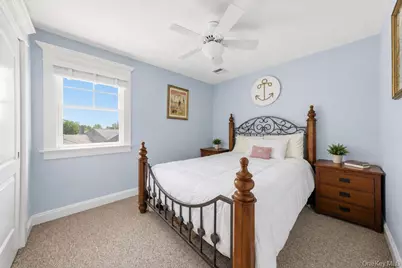 71 Mc Cue, Babylon, NY 11702 - Photo 30