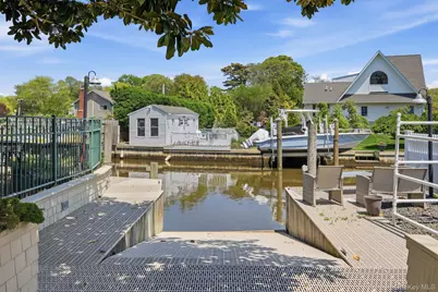 71 Mc Cue, Babylon, NY 11702 - Photo 46