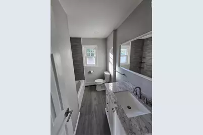 70 E Valley Stream Boulevard #2, Valley Stream, NY 11580 - Photo 6