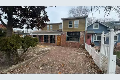 17 Jade Street, Oakdale, NY 11769 - Photo 2