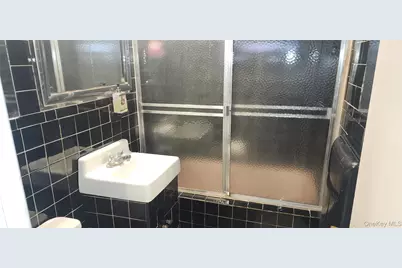 408 Howe Avenue, Bronx, NY 10473 - Photo 26