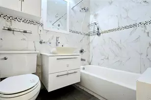 137-05 Franklin Ave, Flushing, NY 11355 - Photo 32