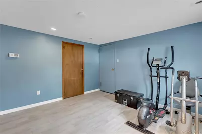 24 Milburn Road, Sound Beach, NY 11789 - Photo 20