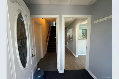 108 Hempstead Avenue, Lynbrook, NY 11563 - Photo 10