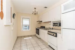 108 Hempstead Ave, Lynbrook, NY 11563 - Photo 16