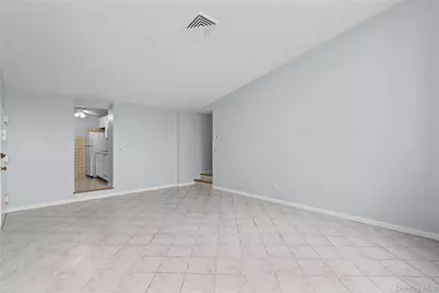 60 Kensico Road #23, Thornwood, NY 10594 - Photo 4