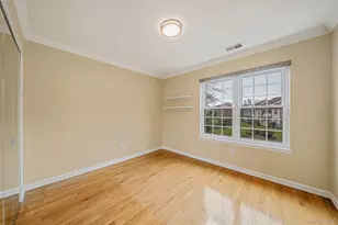 12 Greenmeadow Dr, Babylon, NY 11702 - Photo 16